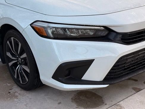 Used 2024 Honda Civic EX image 5