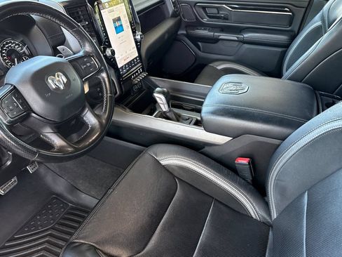 Used 2022 RAM 1500 Laramie AWD/4WD image 5