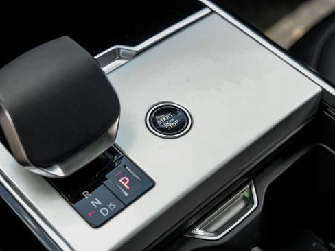 New 2026 Land Rover Range Rover SE AWD/4WD image 25