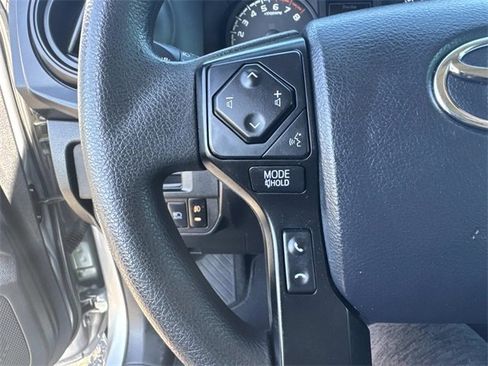 Used 2018 Toyota Tacoma SR image 28