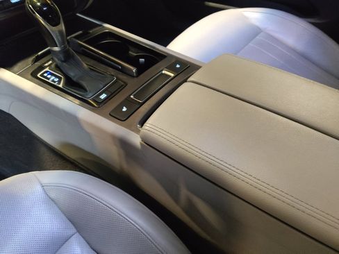 Used 2015 Hyundai Genesis 3.8 image 26