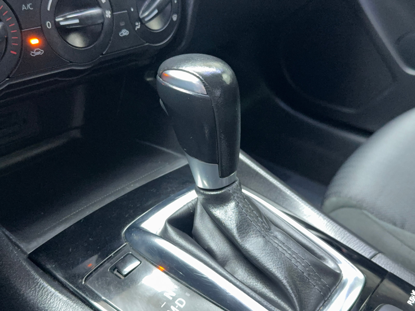 Used 2015 MAZDA MAZDA3 i Sport FWD image 28