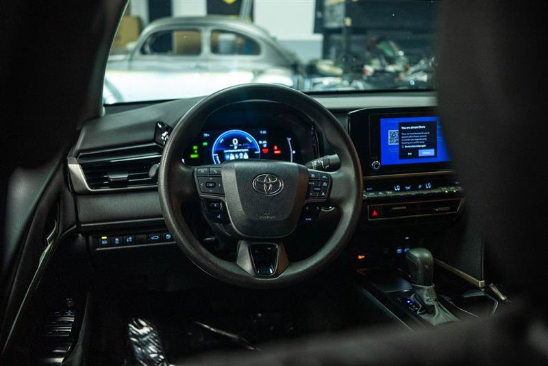 Used 2026 Toyota Camry LE FWD image 14