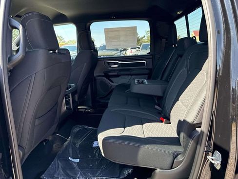New 2025 RAM 1500 Big Horn AWD/4WD image 12