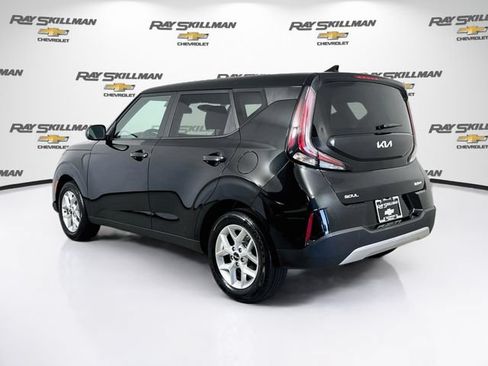 Used 2024 Kia Soul LX w/ Option Group 015 FWD image 5
