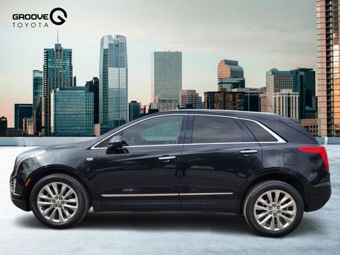 Used 2019 Cadillac XT5 Platinum AWD/4WD image 2