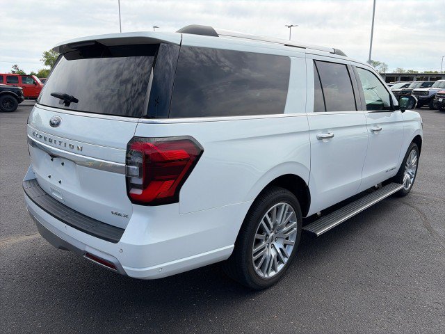 Used 2024 Ford Expedition Max Platinum AWD/4WD image 5