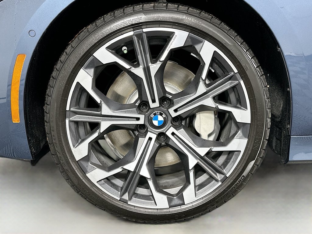 Used 2026 BMW 330i Sedan w/ Premium Package RWD image 23