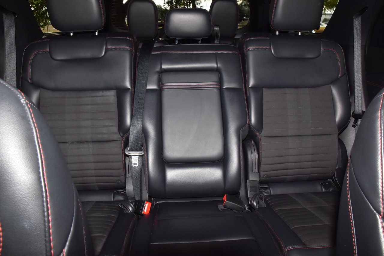 Used 2025 Ford Explorer ST-Line w/ ST-Line Street Pack AWD/4WD image 21