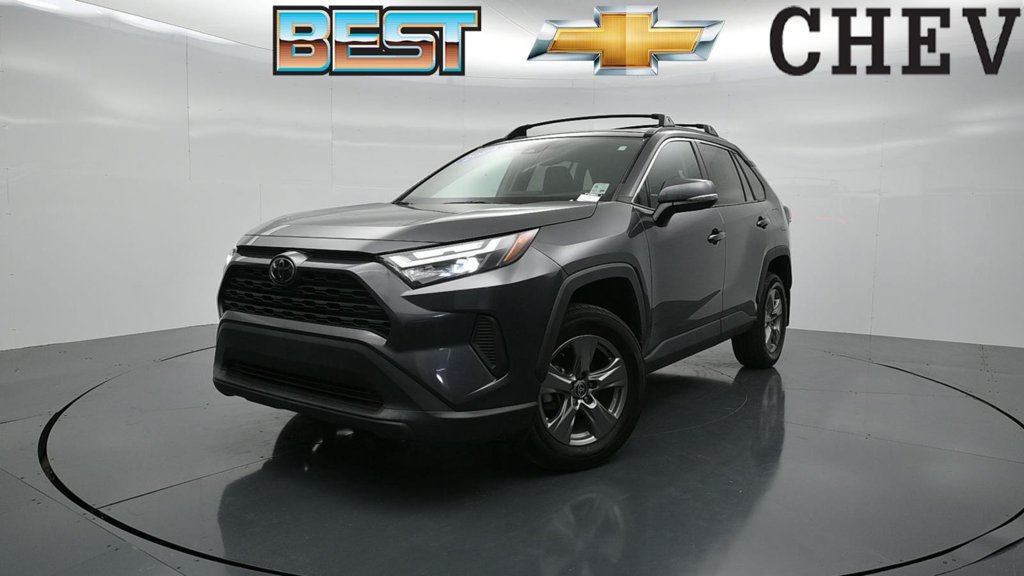 Used 2024 Toyota RAV4 XLE FWD image 1