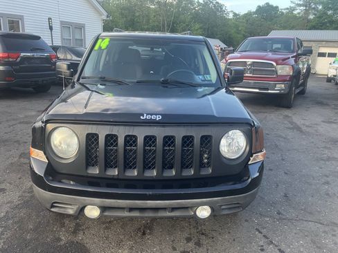 Used 2014 Jeep Patriot Sport w/ Power Value Group FWD image 4