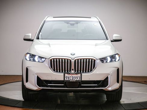 Used 2026 BMW X5 sDrive40i w/ Premium Package RWD image 7