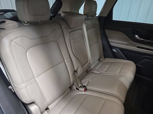 Used 2023 Lincoln Corsair AWD image 20