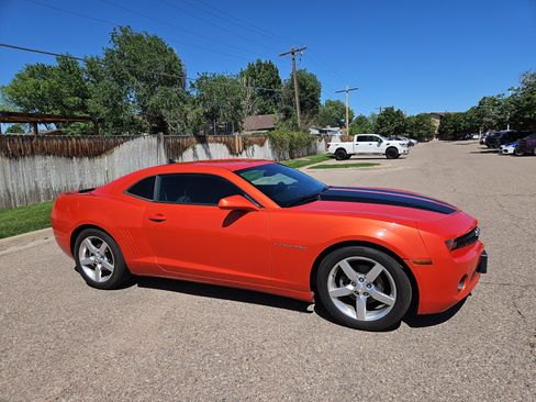 Used 2013 Chevrolet Camaro LT w/ Black Rally Stripe Package RWD image 2