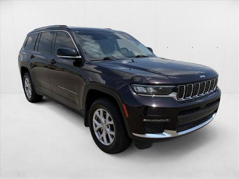 Used 2022 Jeep Grand Cherokee L Limited image 3