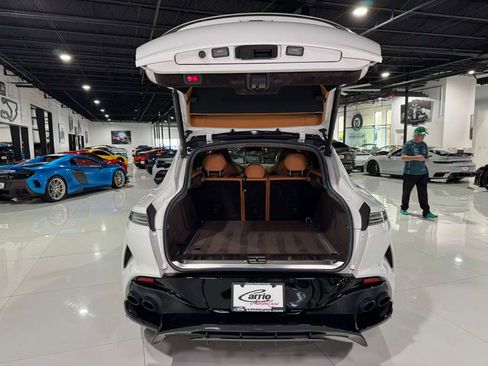 Used 2023 Aston Martin DBX 707 image 41