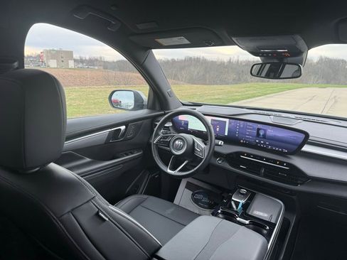 Used 2025 Buick Enclave Preferred image 20