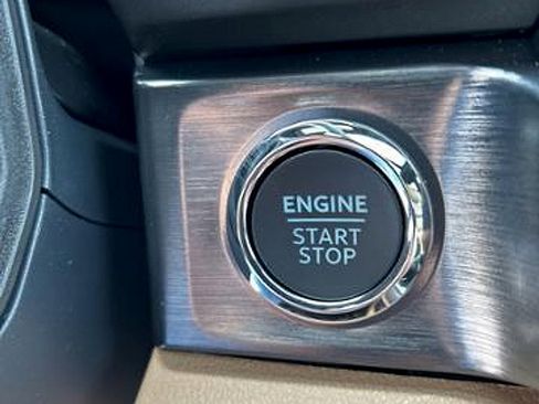 New 2024 Ford F250 Lariat w/ Lariat Ultimate Package image 26