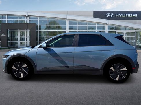 New 2026 Hyundai Ioniq 5 SEL image 3