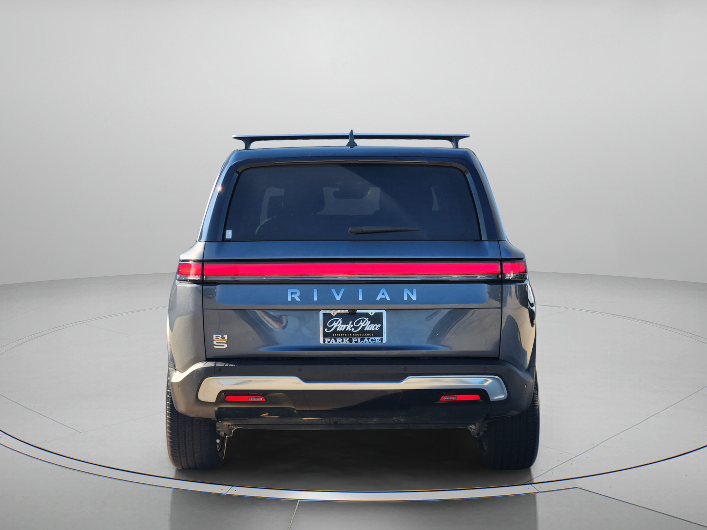 Used 2023 Rivian R1S Adventure Quad AWD/4WD image 4