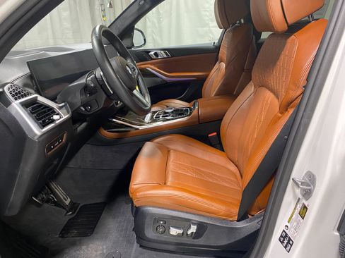 Used 2025 BMW X7 xDrive40i w/ M Sport Package image 17