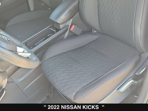Used 2022 Nissan Kicks SV FWD image 16