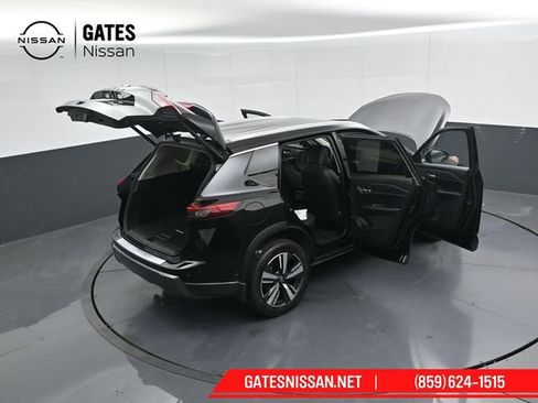 Used 2025 Nissan Rogue SL AWD/4WD image 55