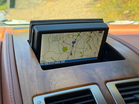 Used 2006 Aston Martin DB9 Volante image 32