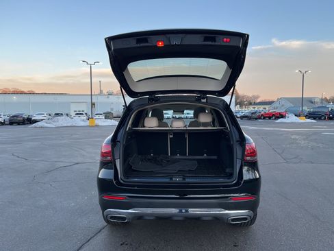 Used 2022 Mercedes-Benz GLC 300 GLC 300 image 22