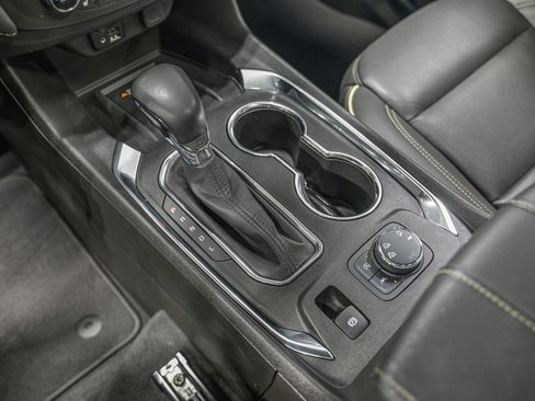 Used 2023 Chevrolet Traverse Premier image 22