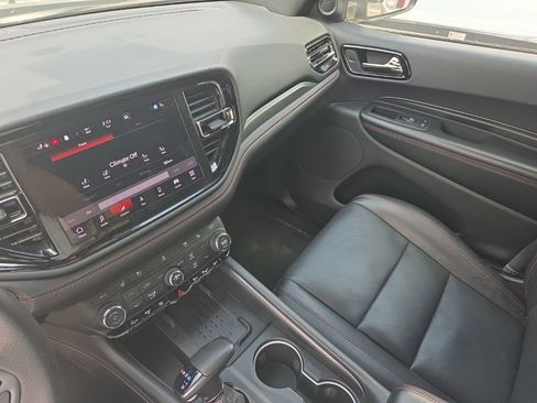 Used 2025 Dodge Durango GT image 3