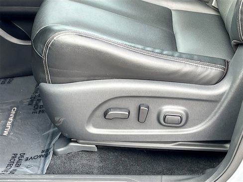 Used 2024 Nissan Murano SL image 20