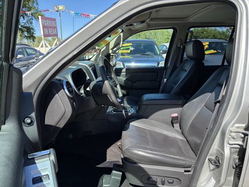 Used 2007 Mercury Mountaineer Premier image 3