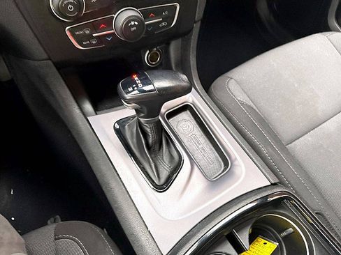 Used 2020 Dodge Charger SXT w/ Blacktop Package image 20