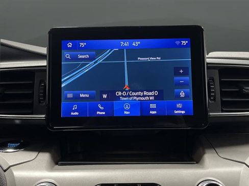 Used 2023 Ford Explorer XLT image 10