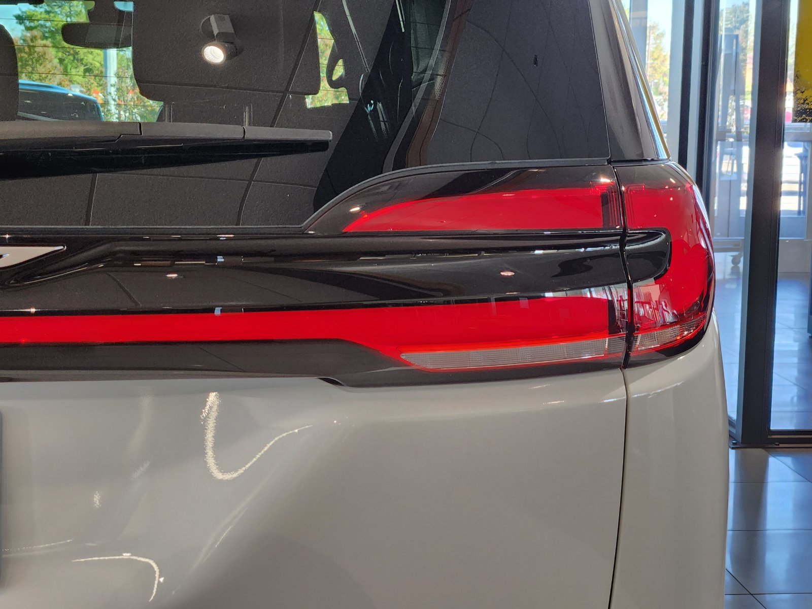 New 2027 Chrysler Pacifica Select FWD image 15