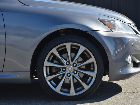 Used 2014 Lexus IS 250C w/ Luxury Package image 24