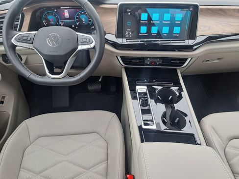 New 2026 Volkswagen Atlas SE FWD image 21