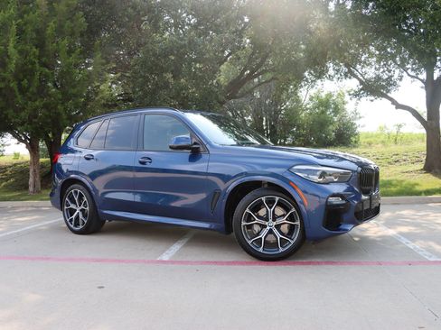Used 2019 BMW X5 xDrive40i w/ M Sport Package AWD/4WD image 1