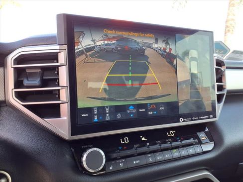 Used 2023 Toyota Tundra Limited image 13