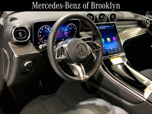 Used 2026 Mercedes-Benz GLC 300 4MATIC image 17