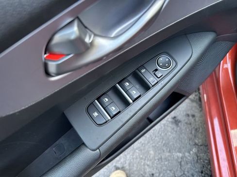 Used 2022 Kia Forte LXS image 17