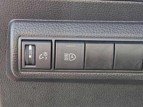Used 2025 Toyota Corolla LE FWD image 14