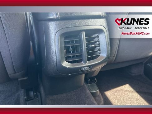 Used 2018 Jeep Cherokee Latitude w/ Safety Group AWD/4WD image 35