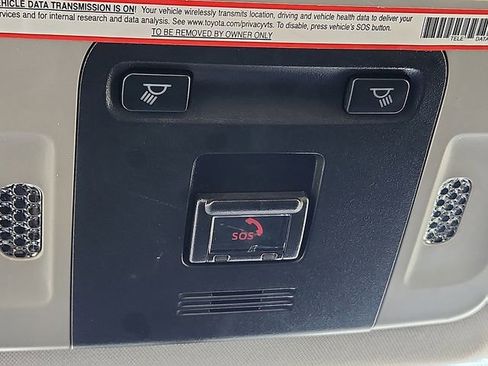 Used 2022 Toyota Camry SE image 22