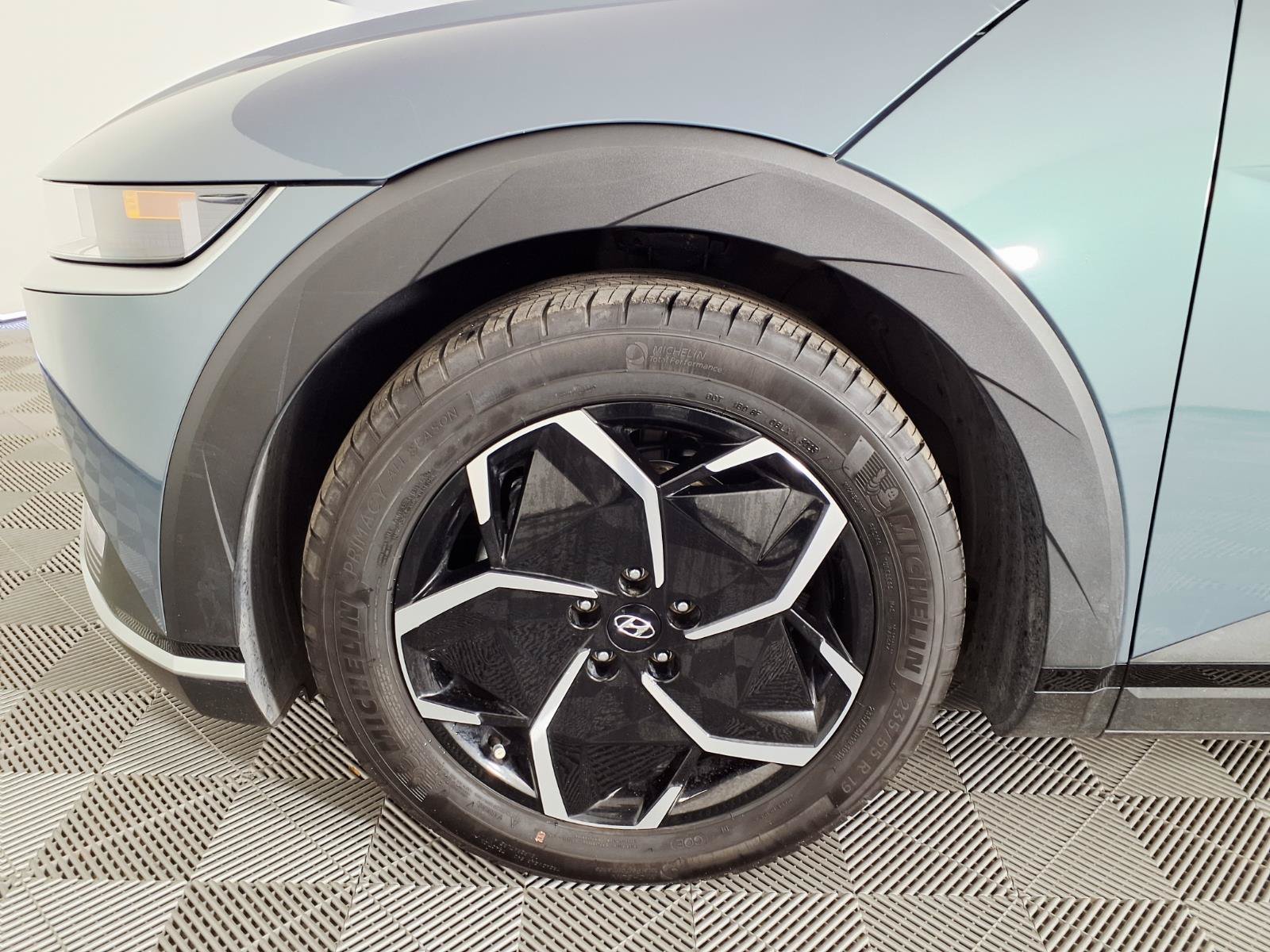 Certified 2024 Hyundai Ioniq 5 SEL RWD image 7