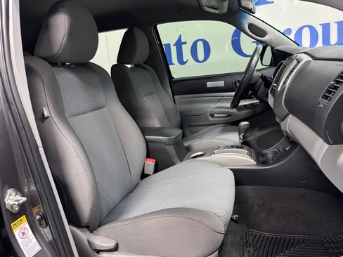 Used 2015 Toyota Tacoma 4x4 Double Cab w/ TRD Off-Road Package image 14