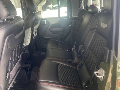 Used 2022 Jeep Gladiator Rubicon w/ LED Lighting Group image 9