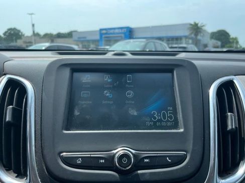Used 2018 Chevrolet Equinox LS FWD image 21