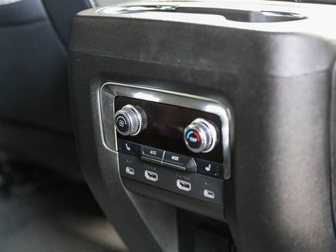Used 2024 GMC Yukon XL Denali w/ Advanced Technology Package AWD/4WD image 23